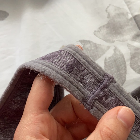 Gymshark sports bra - Picture 3 of 5